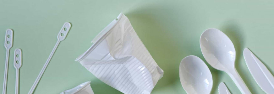 Geen wegwerpplastic meer in kantines vanaf 1 januari 2024